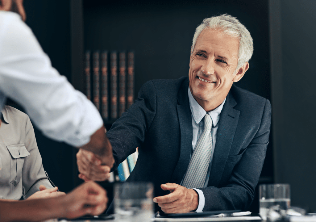 4 Tips for Lawyers to Provide Exceptional Client Service